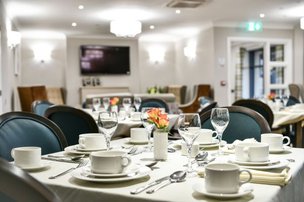 Blakelands Lodge in Bedford, dining room
