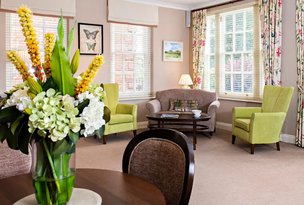 Rush court Wallingford sitting room