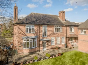 Bramble Lodge, Ilkeston, exterior