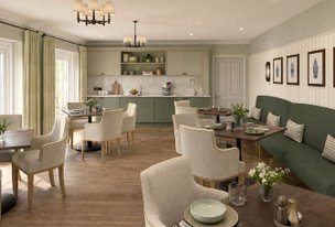 Elland Court, Leeds, dining room 