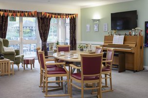 Sir Aubrey Ward House in Marlow, tea room