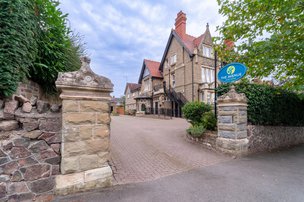Entrance to The Avenue Care Home