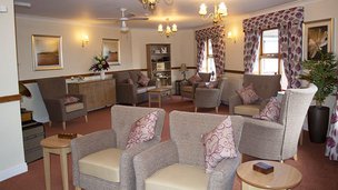 Snapethorpe Hall in Wakefield, living room