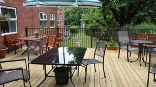 Stamford Court in Stalybridge, patio