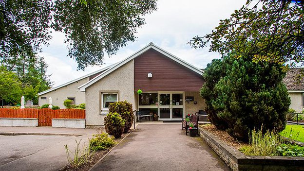 Strathtay House in Perth, front entrance