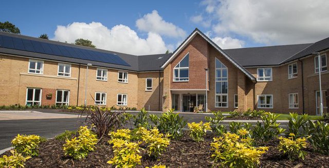 Sutton Grange Nursing Home in Southport exterior of home