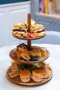 Tea break at Chestnut Manor