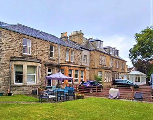 Astley House, North Berwick, patio seating