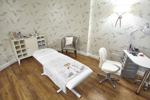 Hawthorns Aldridge, Walsall, Salon