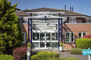 The Heights in High Wycombe, Exterior