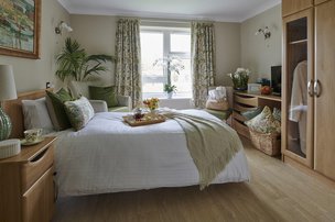 The Lakes Care Centre in Cirencester, Bedroom