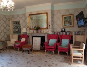 Dauntsey House, interior sitting room