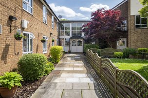 Townsend House in Headington, Exterior