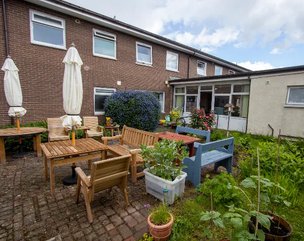 Cartref Care Home, Hereford - gardens