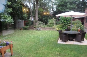 Victoria Manor in Coventry, garden