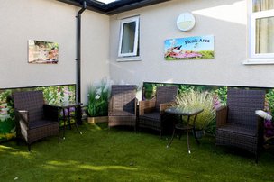 Hillcroft Care Home in Stourbridge garden