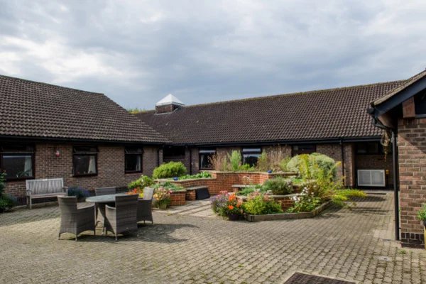 Watersmead in Westbury, Courtyard