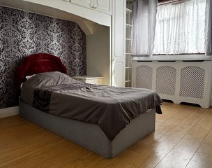 78 Hoylake Crescent, Uxbridge, London, bedroom 