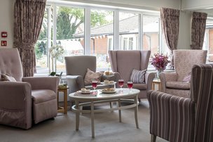 Whitefriars in Stamford, Lounge