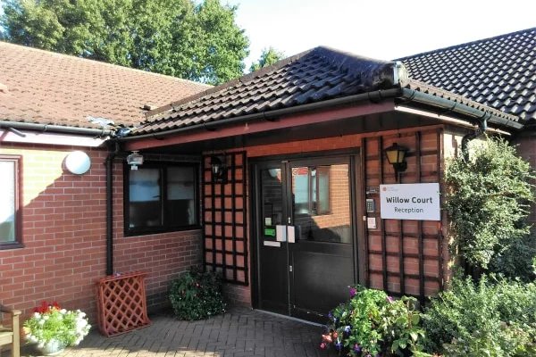 Willow Court in Lincoln, front entrance