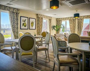 Wimborne Manor, Dorset, lounge 2