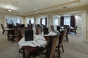 Winchester Heights Care Home in Winchester, dining room