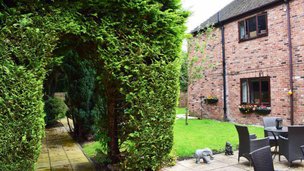 Worsley Lodge in Manchester, garden