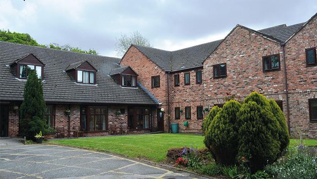 Worsley Lodge in Manchester, exterior