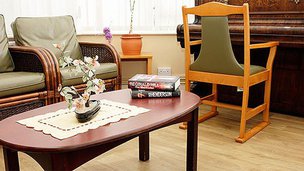 Wyndford Locks in Maryhill, lounge